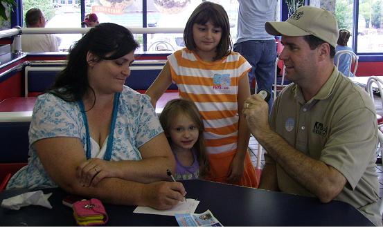 danette-richardson-and-her-nieces-ashlyn-and-taylor-craig-and-bob-connell-talk-about-more-miracles