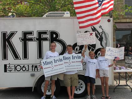 (Above) Missy Irvin Family is out in full force